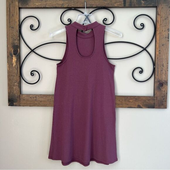 Love Fire Plum Ribbed Halter Keyhole Open Back Swing Dress Size S - Picture 3 of 10